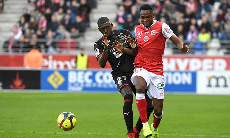 St Etienne xuống hạng tại vòng 37 Ligue 1