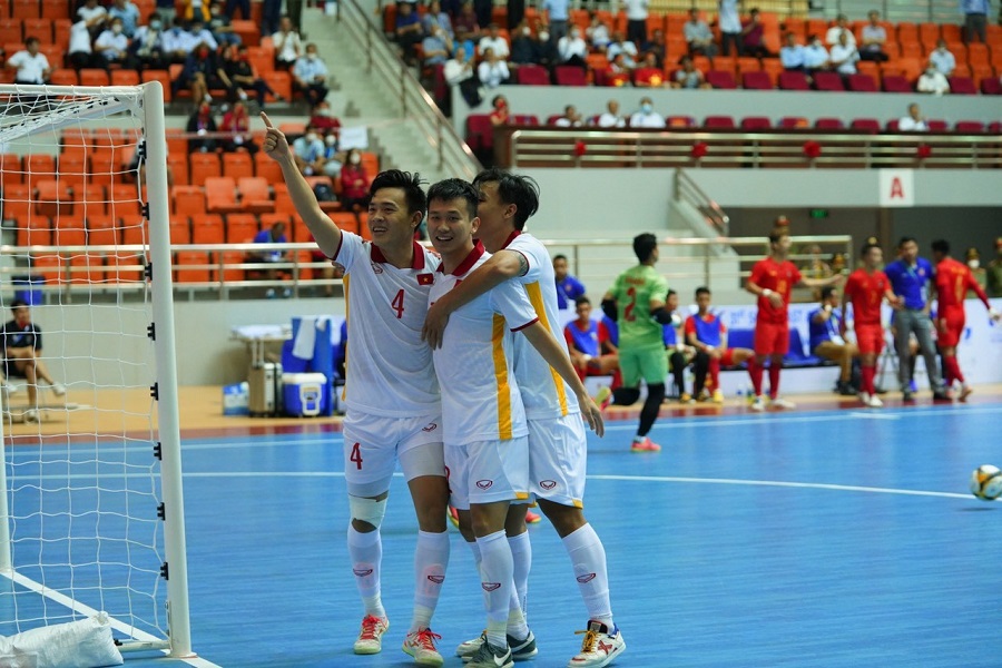 Việt Nam sẽ có lợi thế tinh thần lớn khi được chơi trên sân nhà